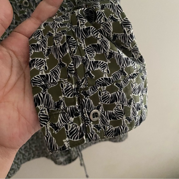 Splendid Medium Green Zebra Print Long Sleeve Button Up Romper Anthropologie - Picture 7 of 7